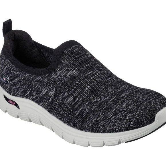 BRAND NEW women skechers arch fit vista inspiration slip on shoes size US 7.5 - Picture 2 of 9